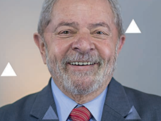 Homenagem de Lula