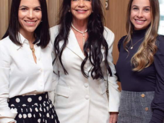 Paula Sousa, Adelaide Prates e Talise Soares